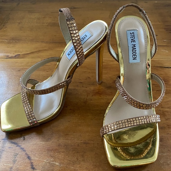 Gold Steve Madden Heels - Picture 1 of 6